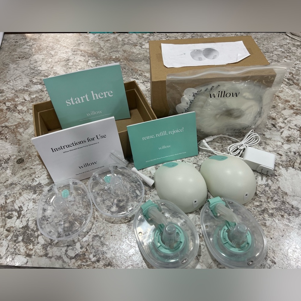 Willow Gen 3 Breast Pump with Accessories